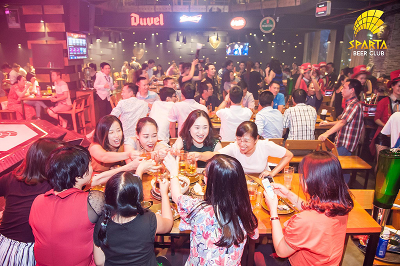 5 điểm độc đáo của quán bia mang phong cách chiến binh tại Hà Nội 5