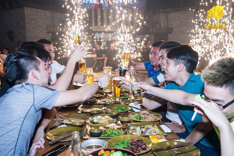 Ăn tối ở Hà Nội Sparta Beer Club 2